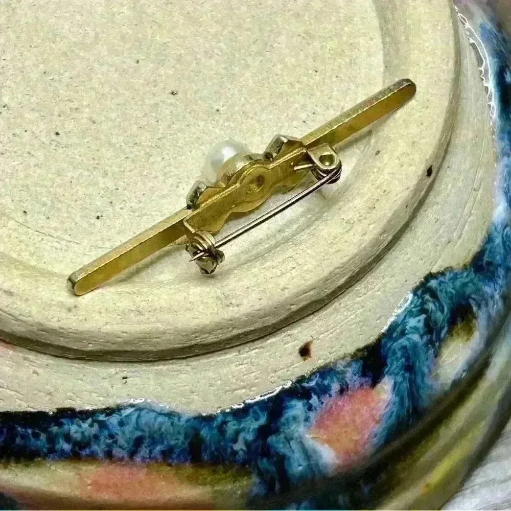 Vintage Gold Tone and Faux Pearl Edwardian Style Brooch Pin